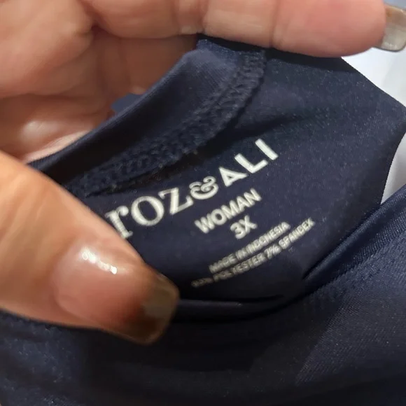 Roz & Ali Classic Navy Tank Top - Picture 3 of 3